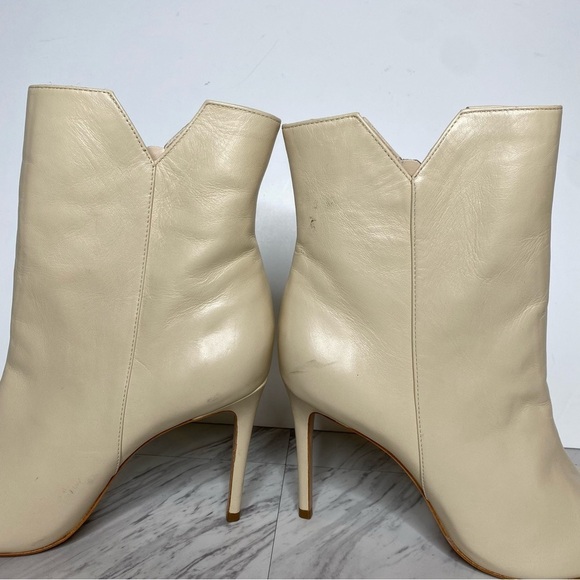 Schutz Betsey Eggshell Leather Pointy Toe Heeled Bootie 10 1/2 B - Picture 9 of 15